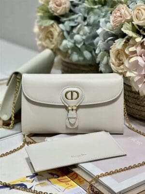 DIOR BOBBY EAST-WEST POUCH WITH CHAIN LATTE SMOOTH CALFSKIN - DOB099
