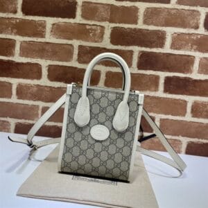 GUCCI MINI NOTE BAG WITH INTERLOCKING G - GB38