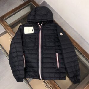 MONCLER BLACK PUFFER HOODED JACKET - MC071