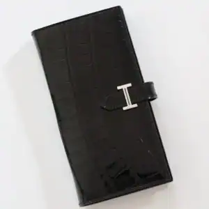 Hermes Bearn Long Wallet in Black Shiny Alligator Leather - HW165