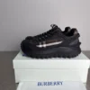 BURBERRY SNEAKERS - BBR052