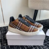BURBERRY SNEAKERS - BBR103