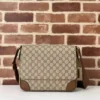 GUCCI MEN'S GG CANVAS EMBLEM MEDIUM CROSSBODY BAG BEIGE 2025 - BG095
