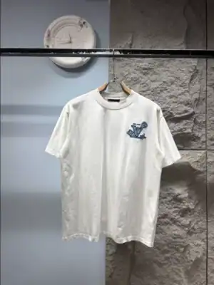 LOUIS VUITTON T-SHIRT - LVTS148